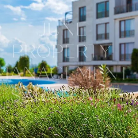 June Sea View Apartamento